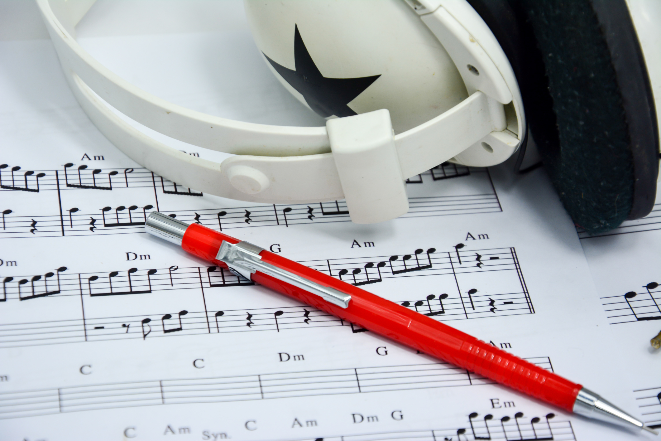 Music iStock_922585320.jpg